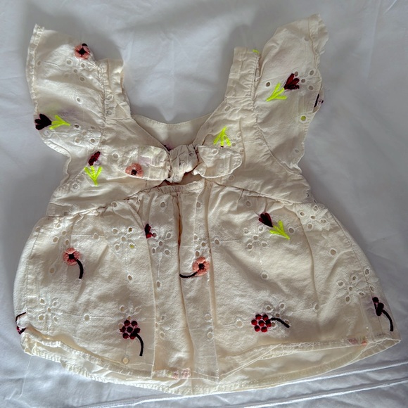 Zara Kids Size 3-4 years Cream Short sleeve Embroidered Top with floral print - Picture 3 of 5